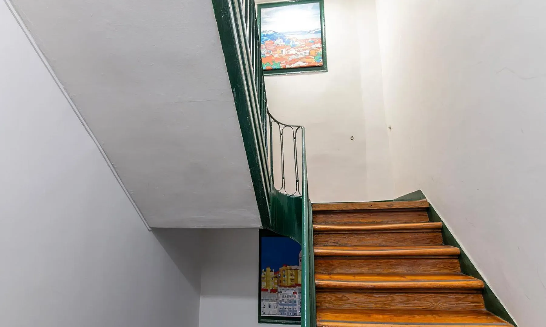 Very Sunny Apartment With Large Balcony 3Rd Floor Lisboa
